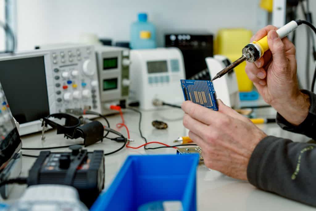 electronic repair service